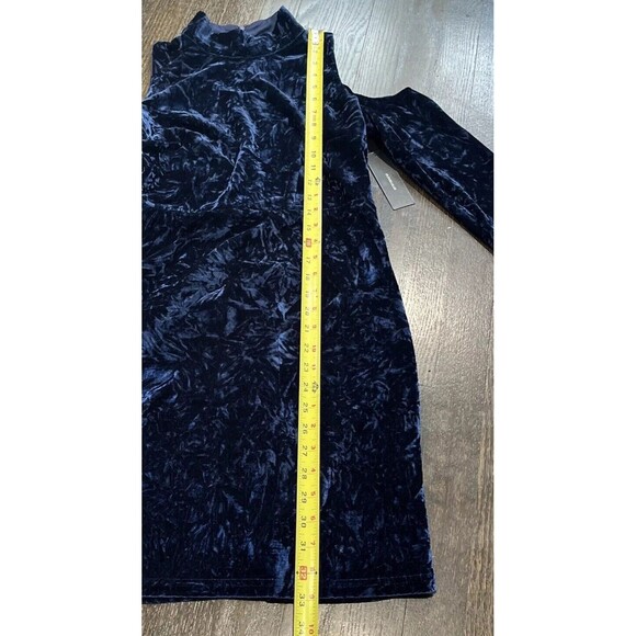Lulus Mini Dress Medium A Little Crush Navy Blue Velvet Cold Shoulder Bodycon - Picture 8 of 10